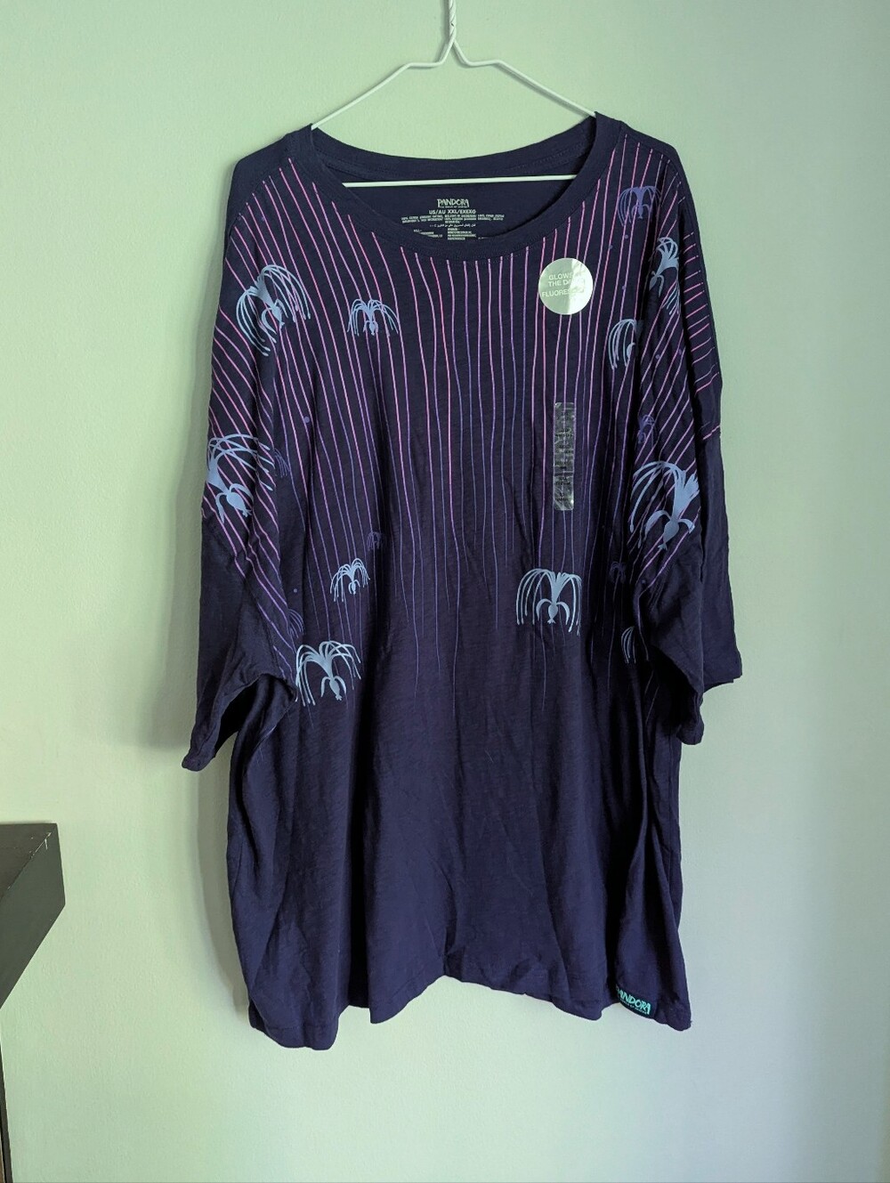 NEW Walt Disney World Size XXL Avatar Pandora Glow in the Dark Shirt Purple